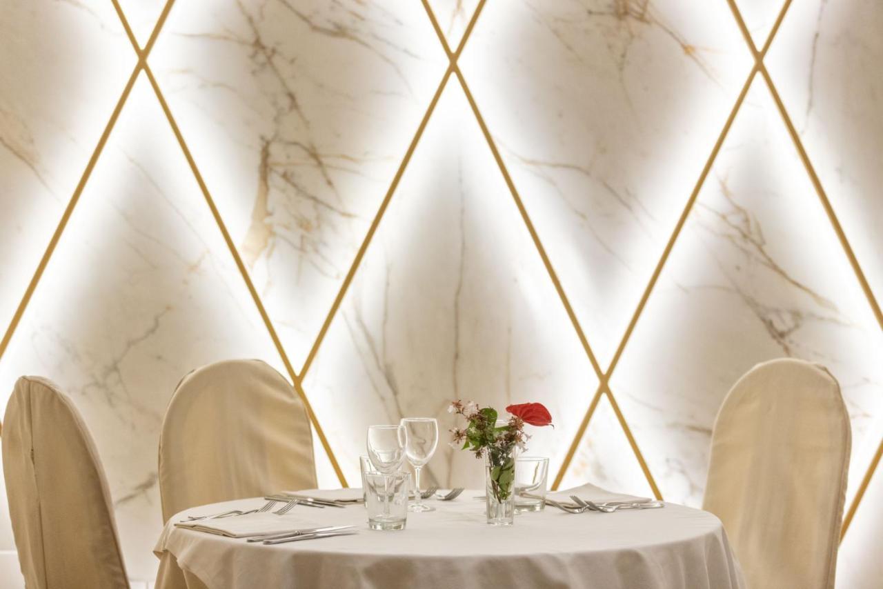Hotel Feldberg Ричоне Екстериор снимка